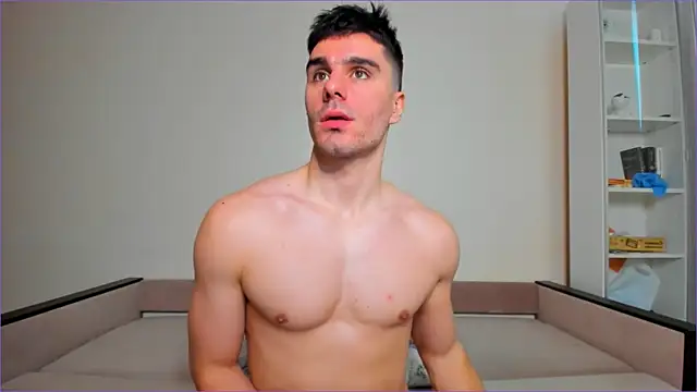 Snapshot of sam_huston chatting on March 18, 7:19 am sam huston online show from March 18, 7:19 am