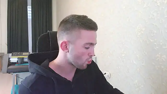 Marselle Laker online show from March 12, 3:29 pm