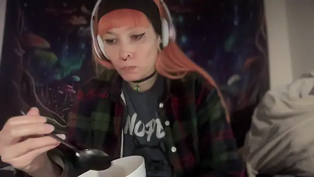 Snapshot of FRRANNKIE chatting on December 20, 2:02 pm FRRANNKIE online show from December 20, 2:02 pm