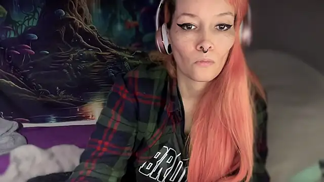 Snapshot of FRRANNKIE chatting on January 8, 8:38 am FRRANNKIE online show from January 8, 8:38 am