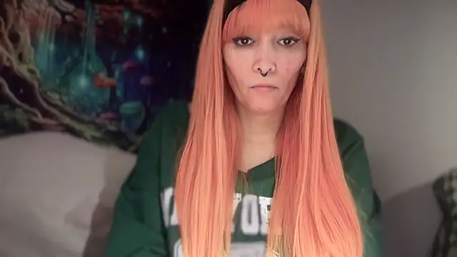 Snapshot of FRRANNKIE chatting on February 8, 6:55 pm FRRANNKIE online show from February 8, 6:55 pm