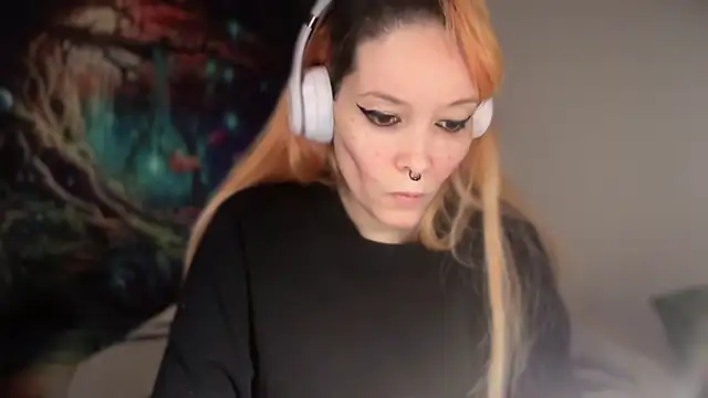 Snapshot of FRRANNKIE chatting on February 19, 9:16 am FRRANNKIE online show from February 19, 9:16 am