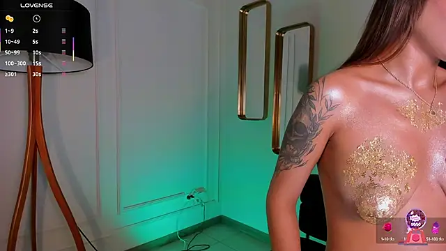 Snapshot of DannaCruz chatting on February 25, 10:39 pm DannaCruz online show from February 25, 10:39 pm