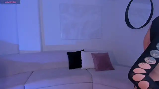 Snapshot of DannaCruz chatting on September 13, 7:24 pm DannaCruz online show from September 13, 7:24 pm