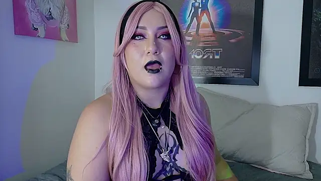 valkiria moore online show from May 21, 11:12 pm