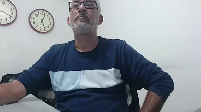 Snapshot of cenizo10124 chatting on February 23, 5:23 am cenizo10124 online show from February 23, 5:23 am