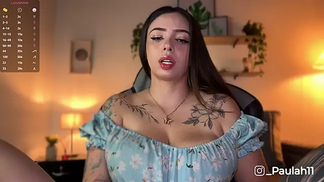 Snapshot of Paulah_x chatting on October 7, 8:50 pm Paulah x online show from October 7, 8:50 pm