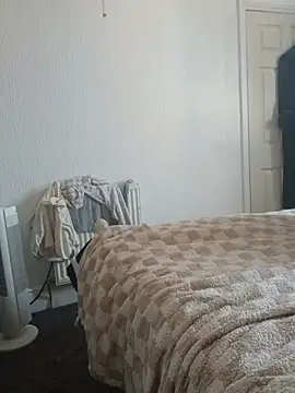 Sexycurvyemilyy online show from May 22, 2:22 pm