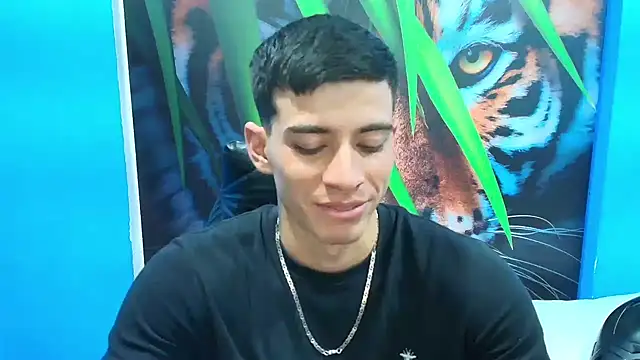 Snapshot of DEIBY_BABY chatting on April 27, 8:29 pm DEIBY BABY online show from April 27, 8:29 pm
