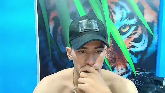 Snapshot of DEIBY_BABY chatting on April 30, 8:15 pm DEIBY BABY online show from April 30, 8:15 pm
