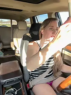 SkyelarSommer online show from January 5, 9:14 pm