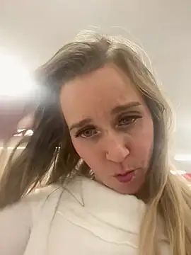 SkyelarSommer online show from January 23, 11:47 pm