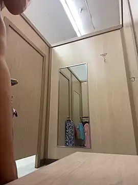 SkyelarSommer online show from March 6, 1:37 am