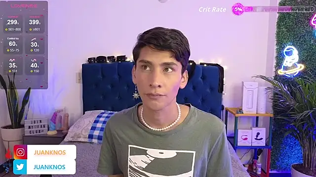 by pandora online show from April 5, 7:00 pm