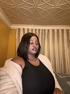 KnockoutBestie online show from April 23, 7:16 pm