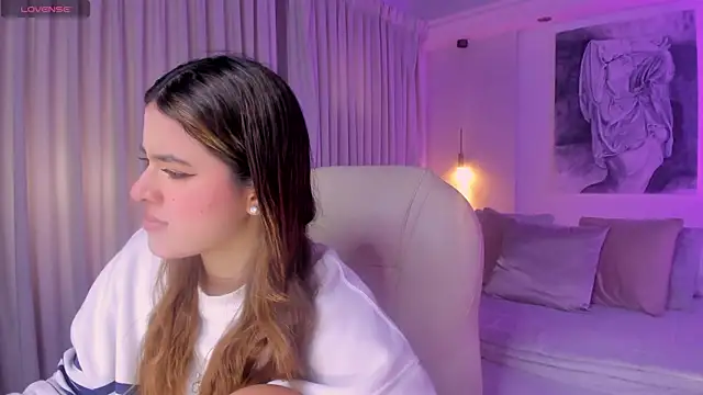 nathalie rivers online show from January 13, 11:59 am