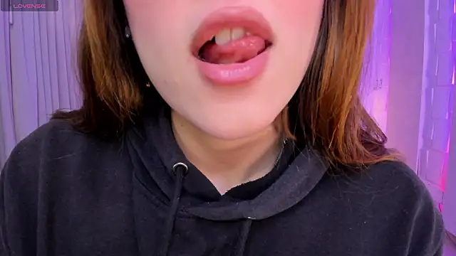 nathalie rivers online show from March 4, 11:27 am