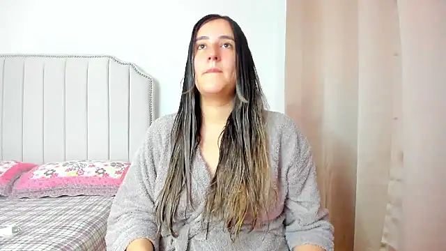 Hanna86 online show from January 8, 1:13 pm