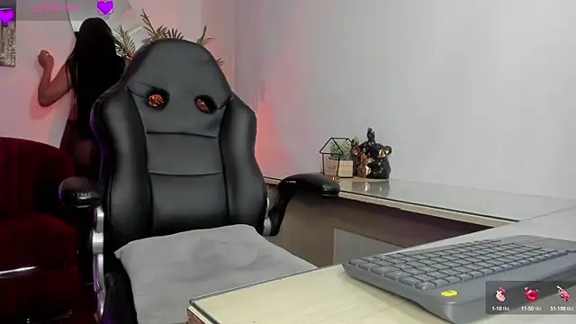 Snapshot of NebetColin chatting on February 5, 10:22 pm NebetColin online show from February 5, 10:22 pm