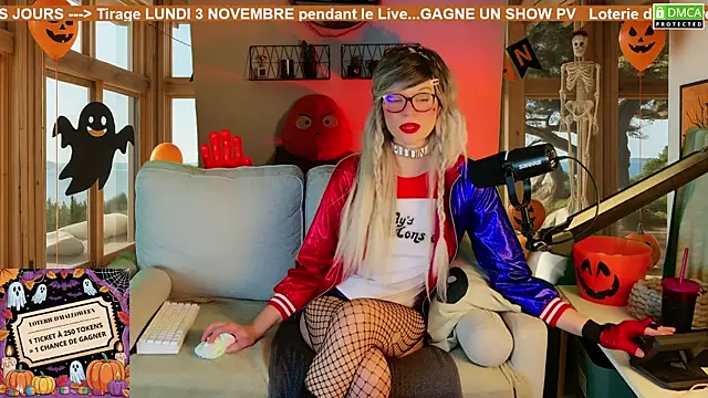 Snapshot of Kittychatte chatting on November 1, 2:19 pm Kittychatte online show from November 1, 2:19 pm