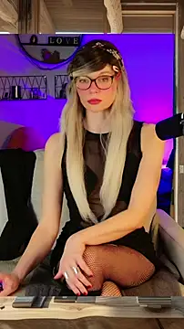 Kittychatte online show from March 14, 8:20 am