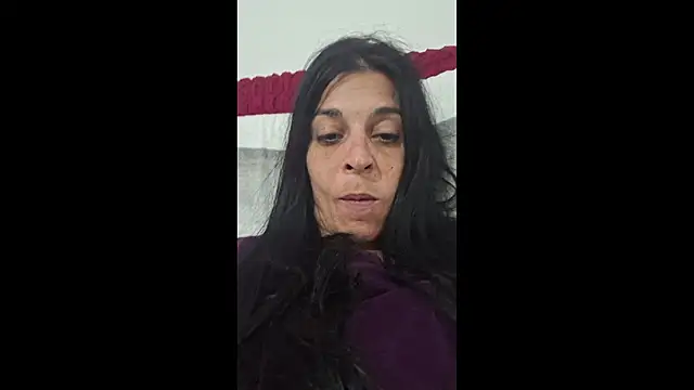 Snapshot of patatinahot87 chatting on January 6, 5:49 pm patatinahot87 online show from January 6, 5:49 pm