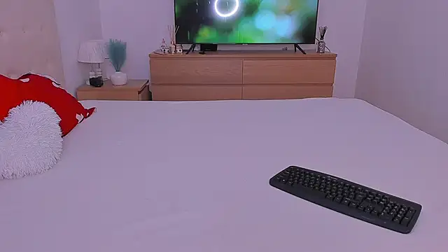 Your Girl69XXX online show from January 27, 10:49 pm