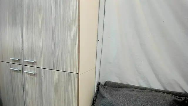 Mhelanny2 online show from April 5, 9:17 am