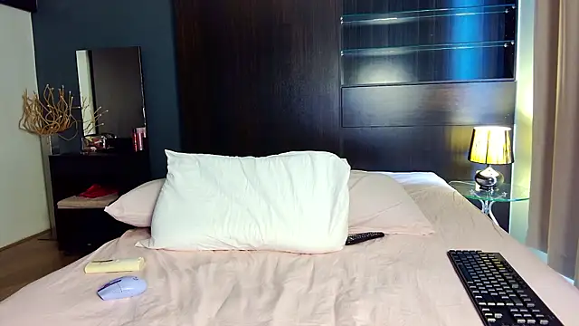 bl4ckdoll  online show from February 20, 6:26 am