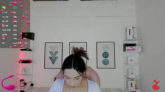 cristal  hot 1 online show from January 12, 4:10 am