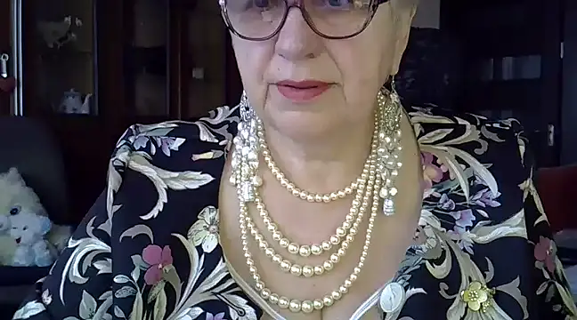 SweetCherry27 online show from March 16, 5:03 am