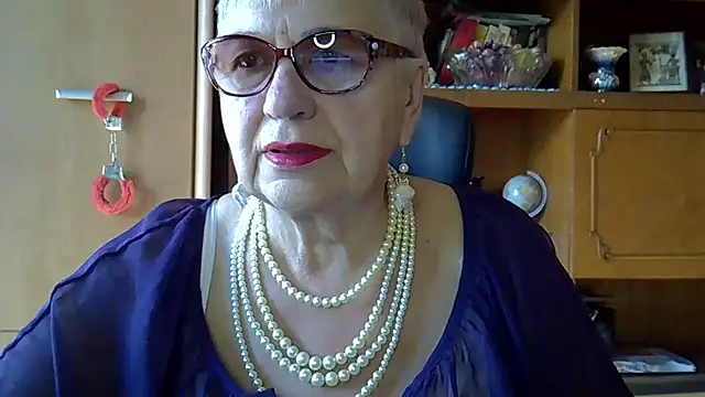 SweetCherry27 online show from September 27, 5:01 am