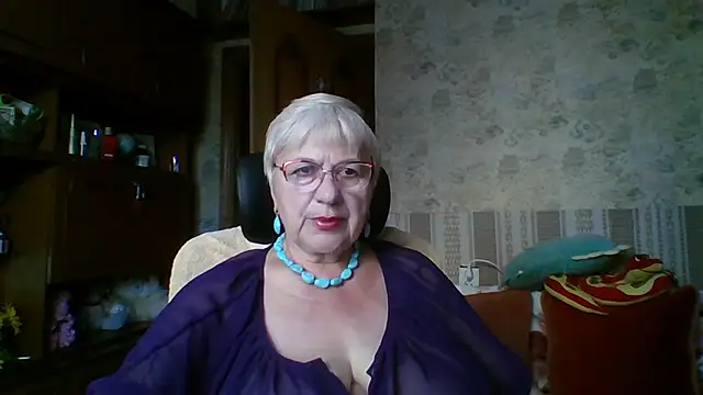 SweetCherry27 online show from July 11, 5:43 am
