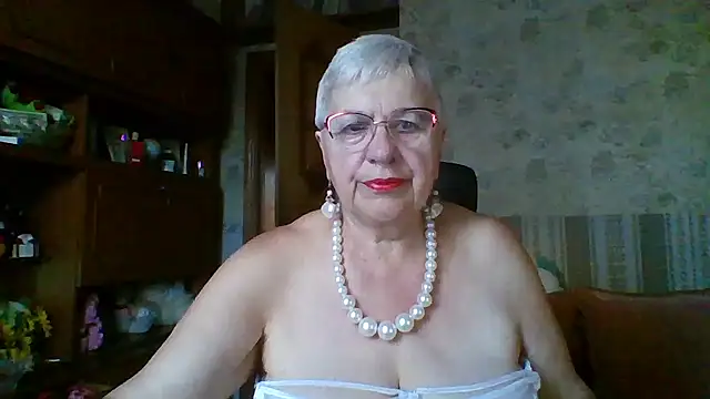 SweetCherry27 online show from July 17, 3:46 am