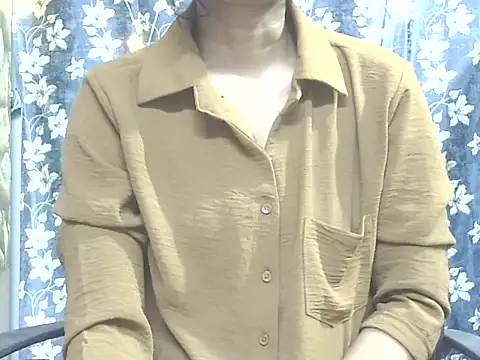 Supriya201 online show from April 29, 5:06 pm