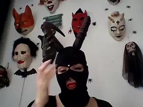 Snapshot of FeticheMacabre chatting on December 8, 2:41 pm FeticheMacabre online show from December 8, 2:41 pm