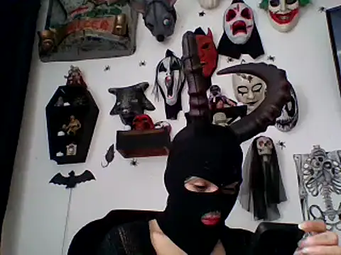 Snapshot of FeticheMacabre chatting on November 9, 4:16 pm FeticheMacabre online show from November 9, 4:16 pm