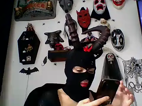 Snapshot of FeticheMacabre chatting on November 20, 4:51 pm FeticheMacabre online show from November 20, 4:51 pm