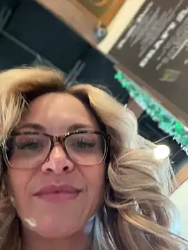 MessyNastyQueen online show from December 21, 9:58 pm