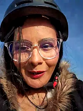 bellapaty online show from February 17, 3:42 pm