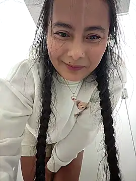 bellapaty online show from October 31, 8:48 am