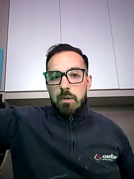 Snapshot of michele1500 chatting on December 18, 5:19 pm michele1500 online show from December 18, 5:19 pm