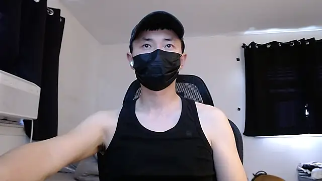 twbobo00715 online show from October 3, 9:01 pm