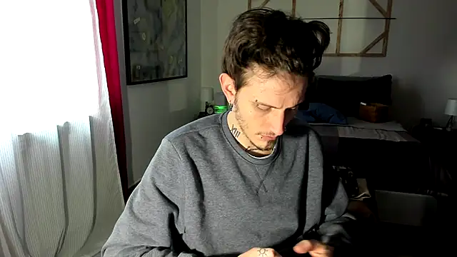 Snapshot of xxxciro13xxx chatting on February 26, 1:30 pm xxxciro13xxx online show from February 26, 1:30 pm