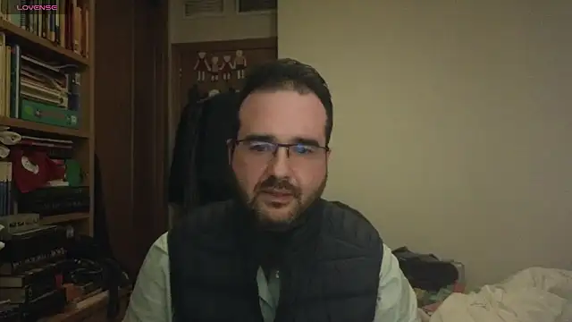 curiosillo83 online show from March 11, 10:31 pm