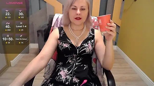 Snapshot of Candy_Long chatting on January 2, 6:29 am Candy Long online show from January 2, 6:29 am