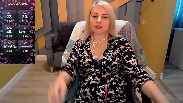 Snapshot of Candy_Long chatting on March 4, 9:40 am Candy Long online show from March 4, 9:40 am