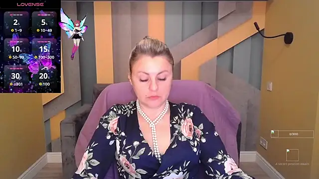 Snapshot of Candy_Long chatting on November 4, 6:34 am Candy Long online show from November 4, 6:34 am