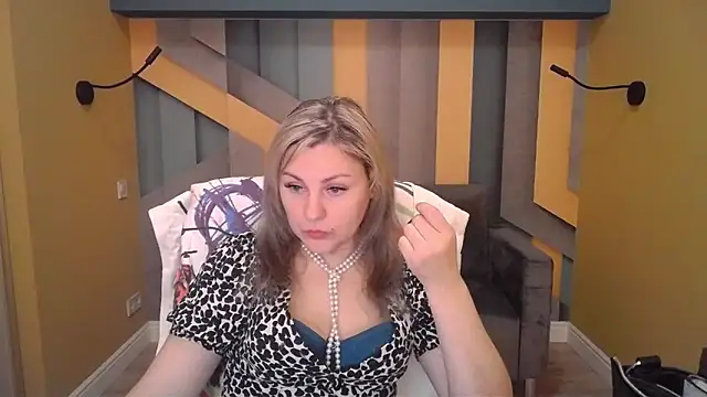 Snapshot of Candy_Long chatting on December 1, 6:29 am Candy Long online show from December 1, 6:29 am