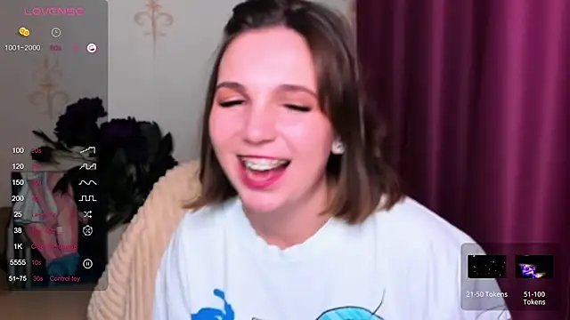 KindHazelHere  online show from March 5, 10:21 pm